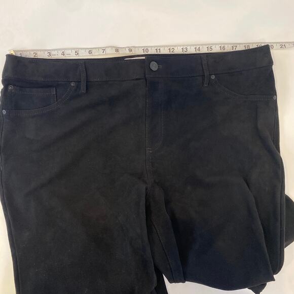 Chico’s Black Sueded Straight Leg Pants Pull On w/ Button EUC Sz 16 Polyester - Picture 9 of 14